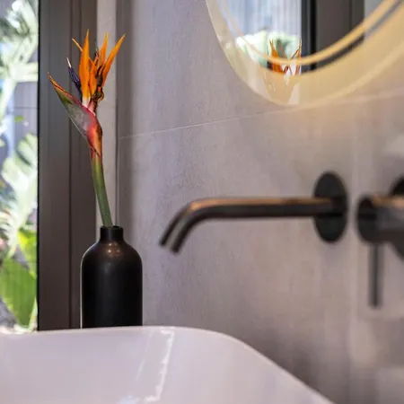 Maravilla Luxury Living