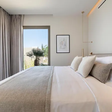 Maravilla Luxury Living